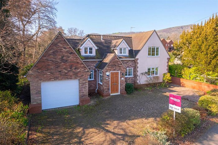 4 Bedroom Detached House For Sale In Upper Welland Road, Malvern, WR14