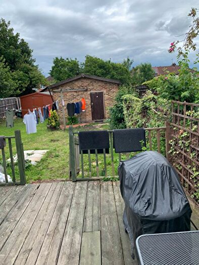 3 Bedroom Terraced House To Rent In Warwick Crescent, Hayes, UB4