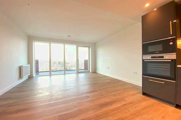 1 Bedroom Flat To Rent In Mary Neuner Road, London, N8