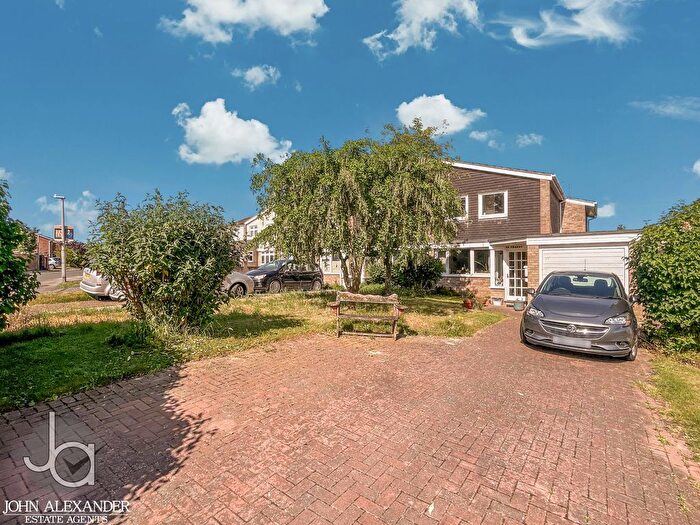 3 Bedroom Semi-Detached House For Sale In Sherwood Way, Feering, Colchester, CO5