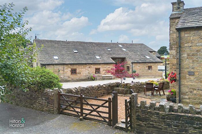 3 Bedroom Barn Conversion For Sale In Moorfell Barn, Hurstwood Village, Worsthorne, BB10