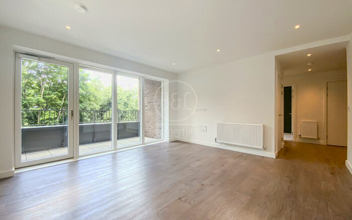 2 Bedroom Flat To Rent In Blenheim Mansions, Mary Neuner Road, N8