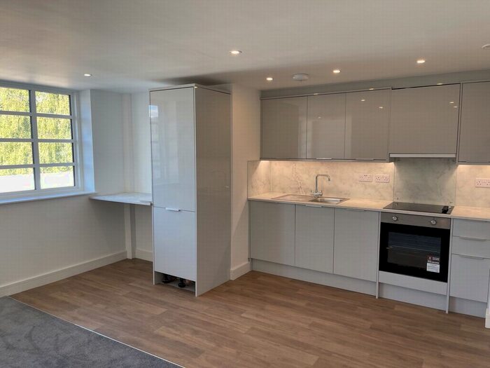 1 Bedroom Flat To Rent In Milton Road, Gravesend, DA12