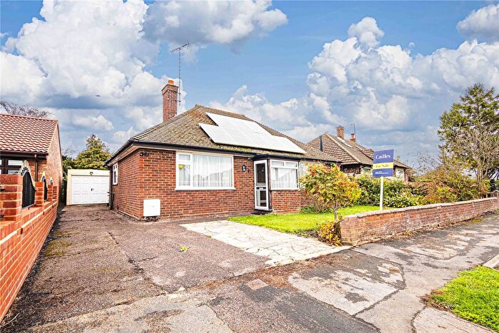 2 Bedroom Bungalow For Sale In Church Lane, Eaton Bray, Dunstable, Central Bedfordshire, LU6