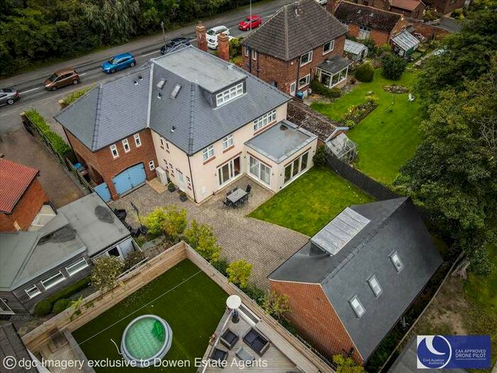 5 Bedroom Detached House For Sale In Potters Bank, Durham City, Durham