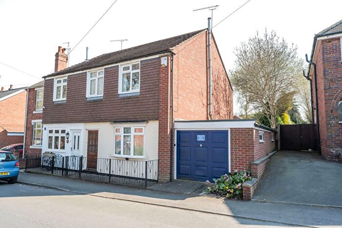 3 Bedroom Semi Detached House For Sale In Kingswinford, Oak Street, DY6