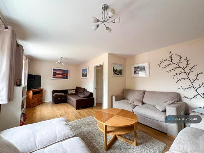 4 Bedroom Semi-Detached House To Rent In Stoke Lane, Patchway, Bristol, BS34