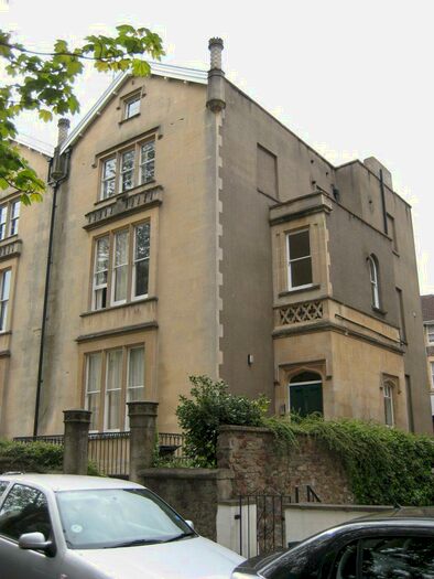 3 Bedroom Flat To Rent In Arlington Villas Basement, BS8