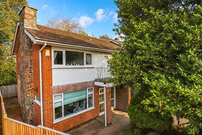 4 Bedroom Detached House For Sale In Weaverthorpe Road, Woodthorpe, Nottinghamshire, NG5