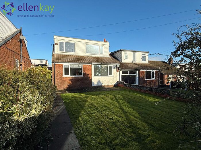 3 Bedroom Semi Detached House To Rent In Tunshill Grove, Milnrow, OL16