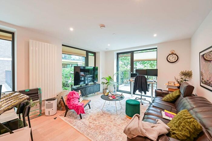 2 Bedroom Flat To Rent In John Cabot House, , Royal Docks, London, E16