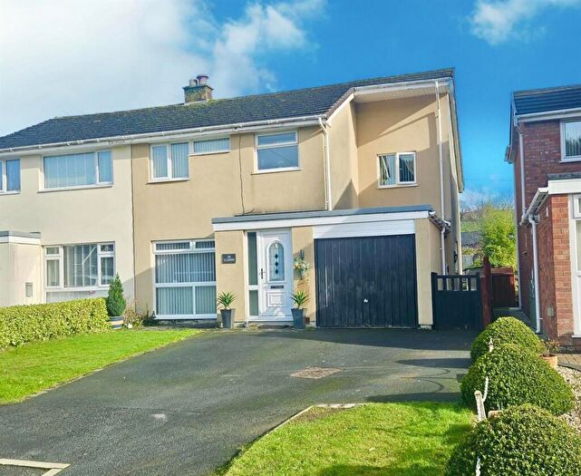 4 Bedroom Semi-Detached House For Sale In Llwyn Brith, Llanrwst, LL26