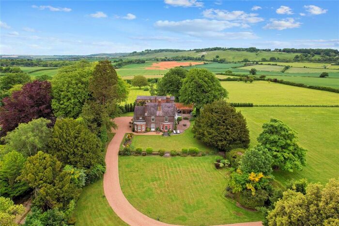 7 Bedroom Detached House For Sale In Main Road North, Dagnall, Berkhamsted, Buckinghamshire, HP4