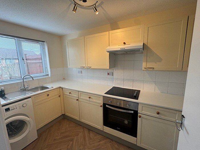 1 Bedroom Flat To Rent In Wardleworth Way, Wellington, TA21