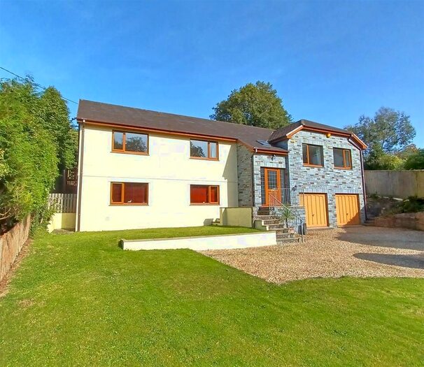 4 Bedroom Detached House For Sale In St. Dominick, Saltash, PL12