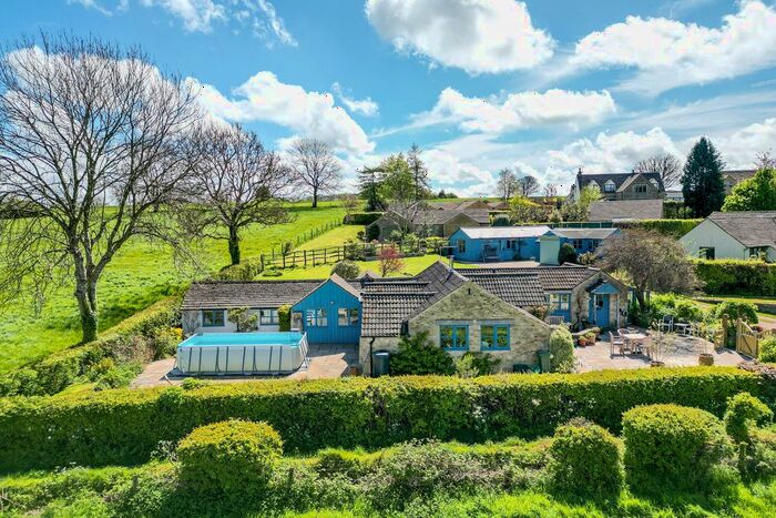 5 Bedroom Detached Bungalow For Sale In Fidges Lane, Eastcombe, GL6