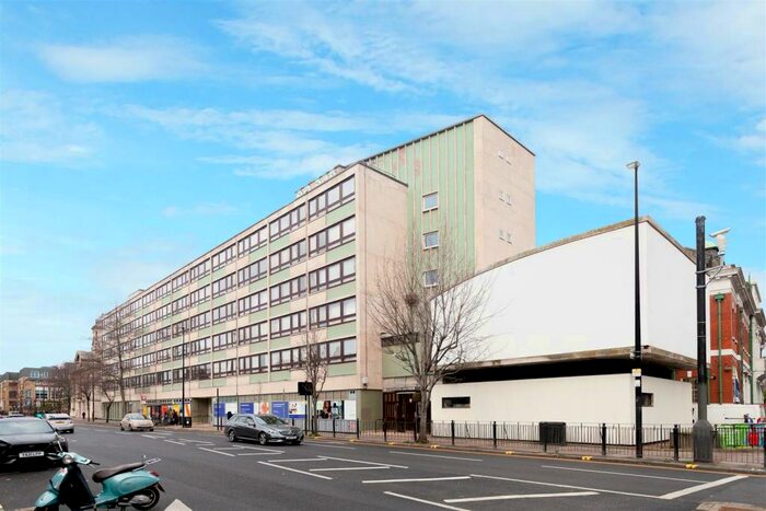 Studio To Rent In Mayfield House, Cambridge Heath Road, London, E2