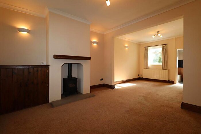 1 Bedroom Terraced House To Rent In Buxton Road, Macclesfield, SK10