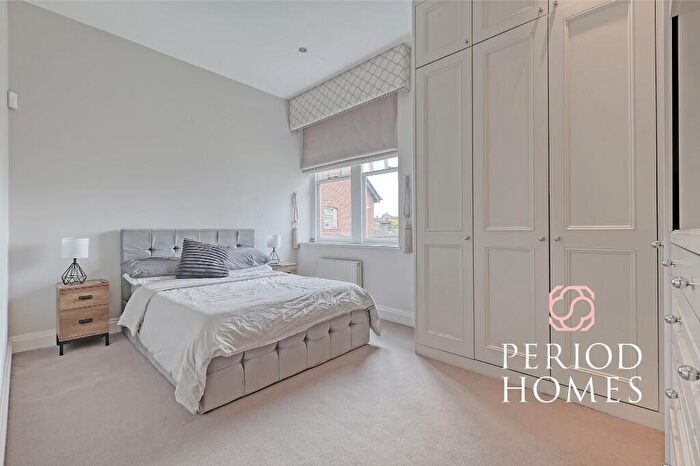 2 Bedroom Duplex For Sale In Market Place, Ingatestone, CM4