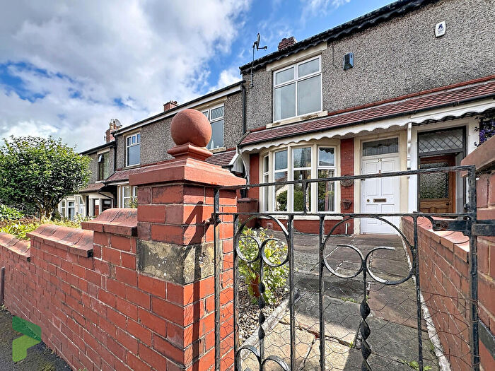 3 Bedroom Terraced House For Sale In Sunnyhurst Lane, Darwen, BB3