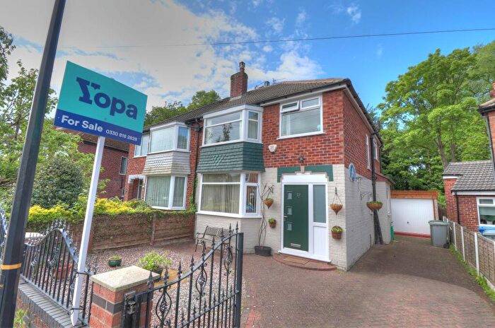 4 Bedroom Semi-Detached House For Sale In Rothesay Crescent, Sale, M33
