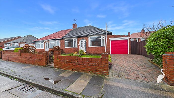 2 Bedroom Bungalow For Sale In Glenleigh Drive, Grindon, Sunderland, SR4