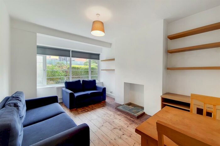 2 Bedroom Flat To Rent In Dartmouth Road, Forest Hill, SE23