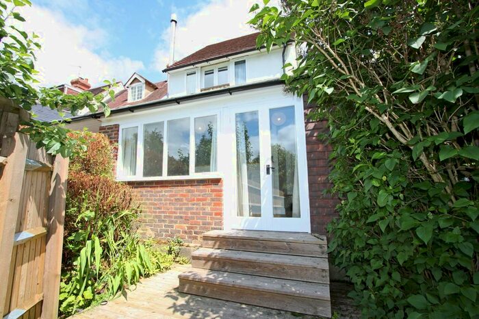 1 Bedroom Flat To Rent In Westfield Terrace, Cranbrook, TN17