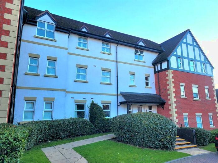 2 Bedroom Apartment To Rent In Tudor Way, Sutton Coldfield, B72