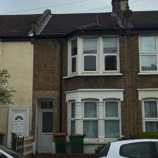 4 Bedroom Terraced House To Rent In Charlemont Road, East Ham, E6