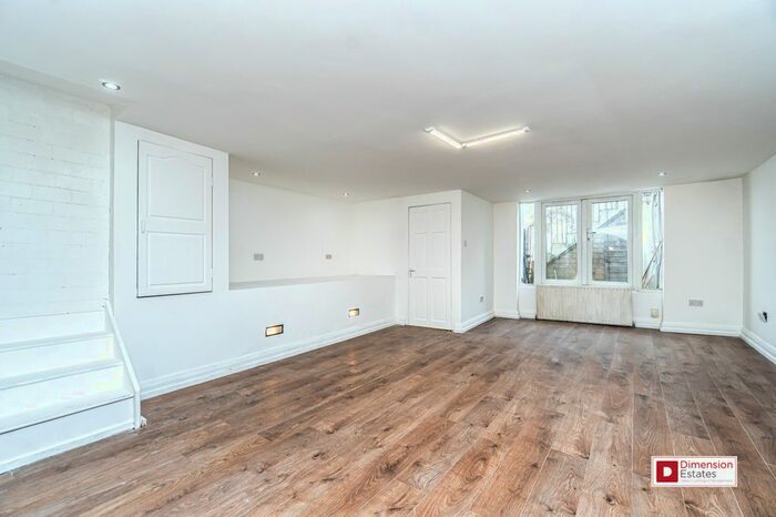 Studio To Rent In Brooke Road, Clapton, Hackney, E5