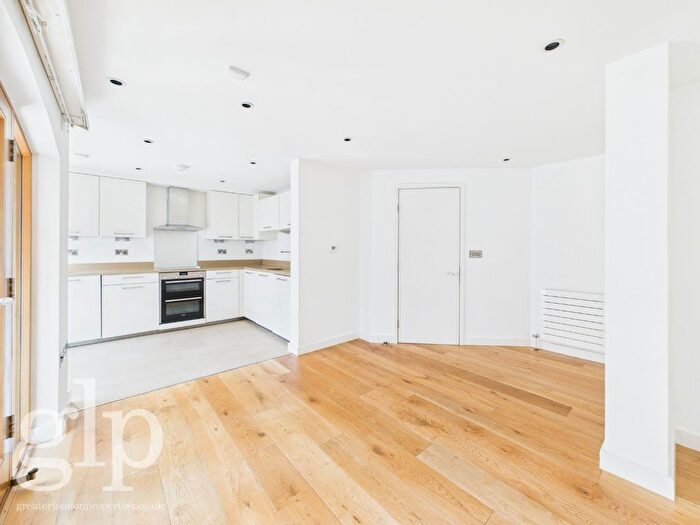 1 Bedroom Flat To Rent In Ridgmount Street, Bloomsbury, WC1E