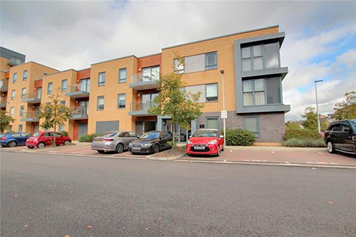 2 Bedroom Apartment To Rent In Drake Way, Reading, RG2