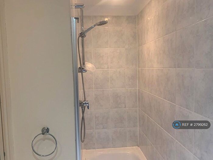 1 Bedroom Flat To Rent In Bells Lane, Rochester, ME3