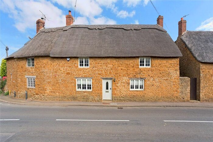 3 Bedroom Semi-Detached House For Sale In Hempton, Banbury, OX15