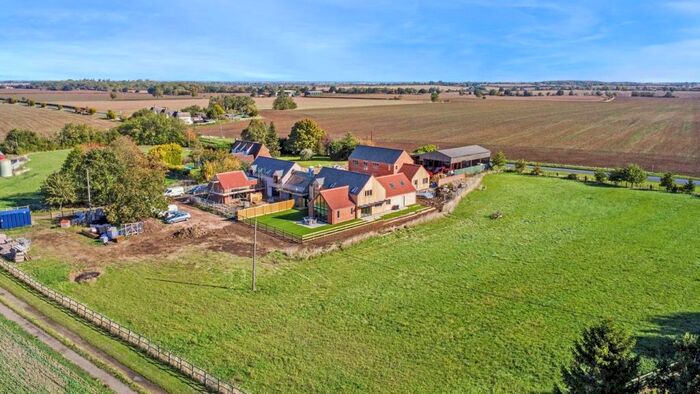 4 Bedroom Detached House For Sale In Upwood Road, Great Raveley, Huntingdon, PE28