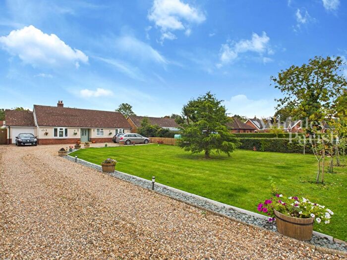 3 Bedroom Bungalow For Sale In Station Road, Great Moulton, NR15