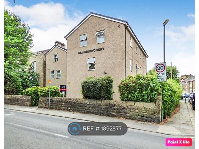 3 Bedroom Maisonette To Rent In Salisbury Court, Lancaster, LA1