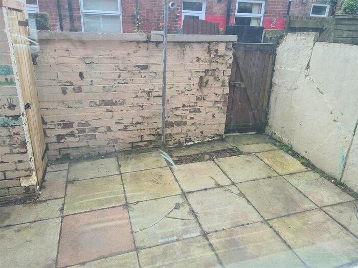 2 Bedroom Property To Rent In Malvern Street West, Rochdale, OL11