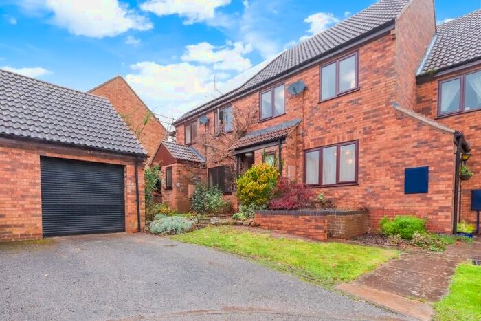 3 Bedroom Terraced House To Rent In Gascoigne Way, Bloxham, Banbury OX15