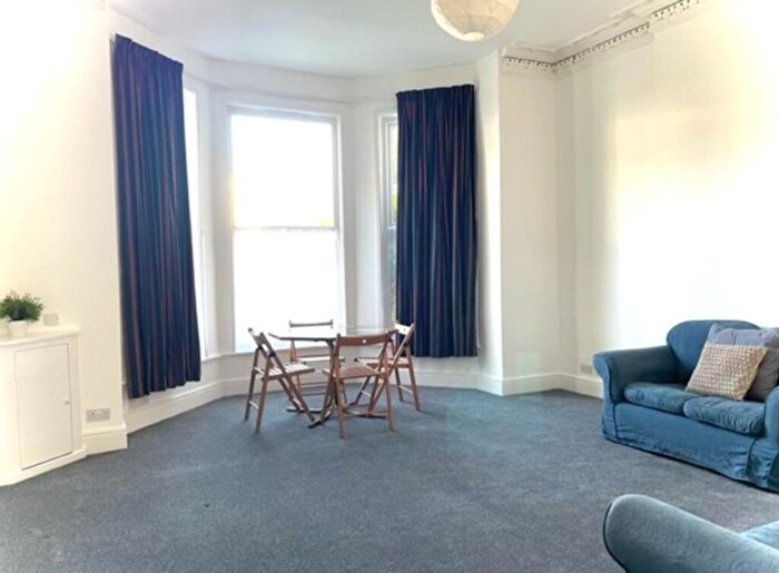 1 Bedroom Flat To Rent In Ladybarn Crescent, Manchester, M14