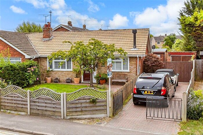 2 Bedroom Semi-Detached Bungalow For Sale In Rushford Close, Headcorn, Kent, TN27