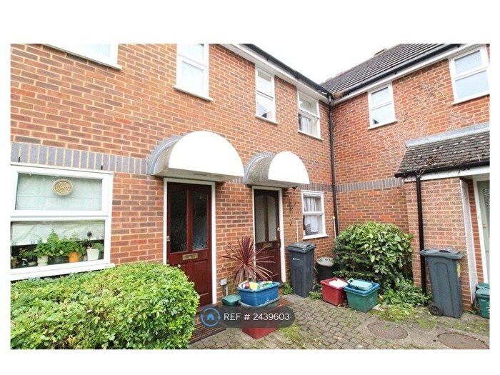 2 Bedroom Terraced House To Rent In Manor Vale, Brentford, TW8