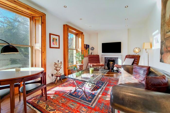 4 Bedroom Maisonette To Rent In Fulham Road, London, SW6