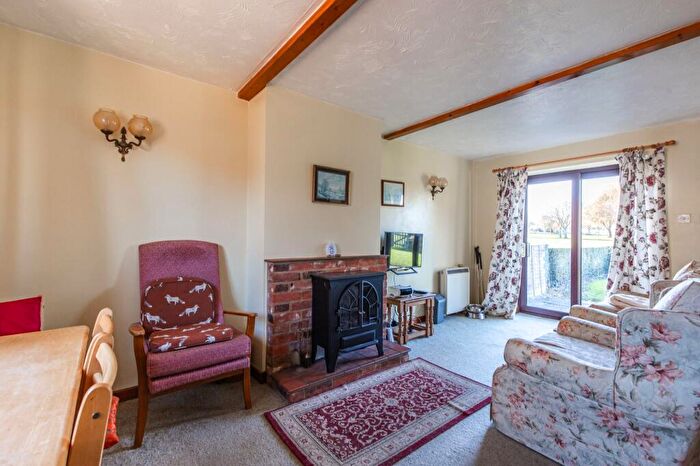 2 Bedroom Terraced Bungalow For Sale In Thornham, PE36