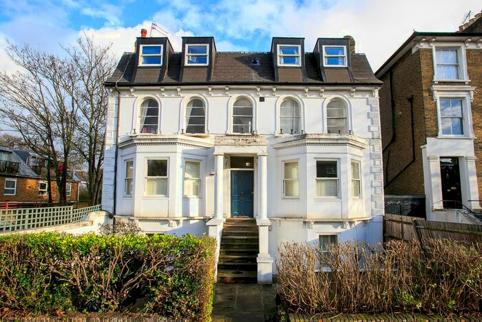 1 Bedroom Flat To Rent In Oxford Road North, Chiswick, London, W4