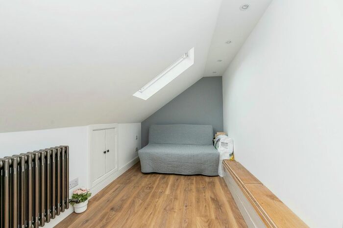 1 Bedroom End Of Terrace House For Sale In Copperfields, Luton, Bedfordshire, LU4