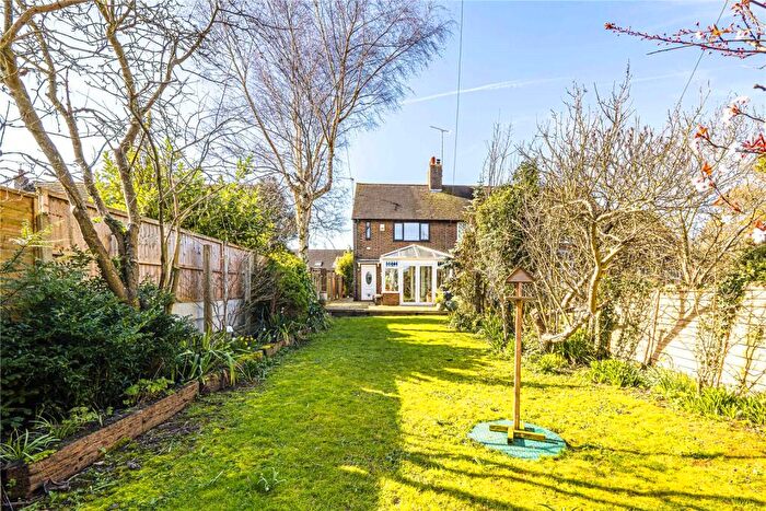 2 Bedroom End Of Terrace House For Sale In Dagnall Road, Edlesborough, Buckinghamshire, LU6