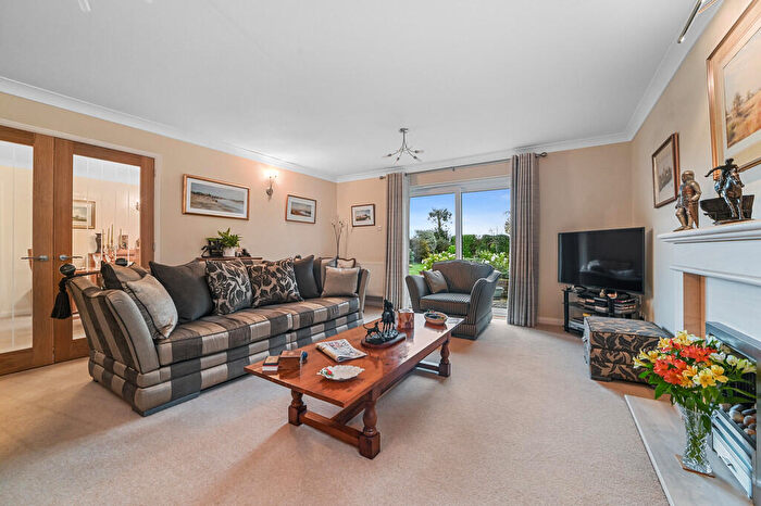 4 Bedroom Detached Bungalow For Sale In Rectory Road, Hollesley, IP12