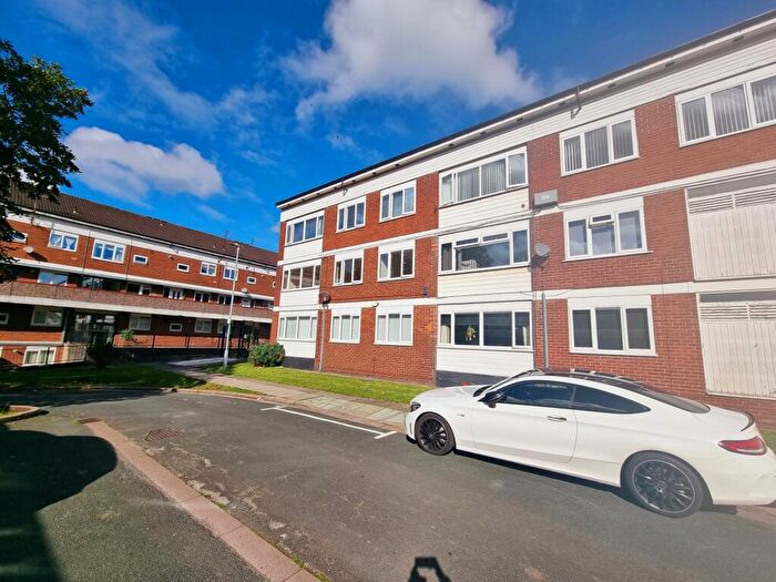 3 Bedroom Apartment To Rent In Beaconsfield, Prescot, L34
